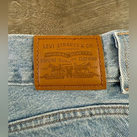 Levi's Women Middy Ankle Bootcut Jeans Size 28 Vintage Inspired Big E Light Wash - Picture 9 of 11
